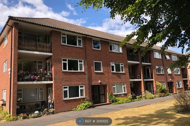 Flat, Spencer Court Spencer Road, New Milton photo 2