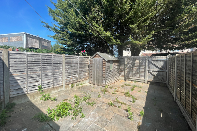 19, Walton Terrace Woking, null photo 5