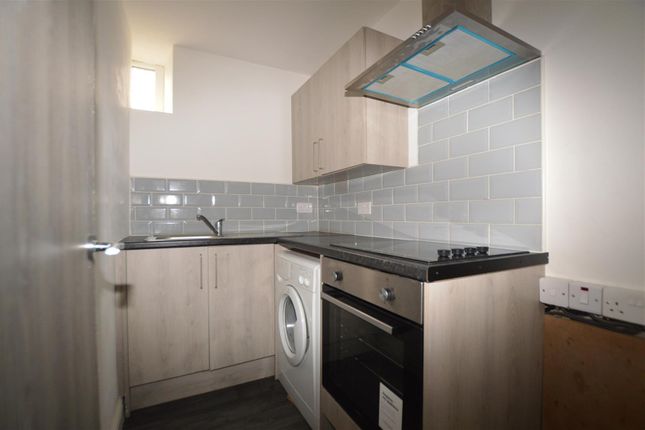 160a, Toller Lane, BRADFORD photo 5