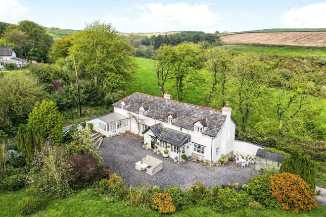 4-bed house on Cottage Meadow,, Parkham, Devon, £800,000