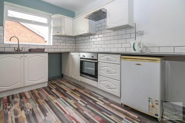 8, Halcombe Court, Norwich photo 2