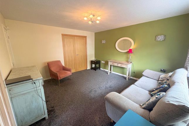 11, Moffat Close, Darlington photo 3
