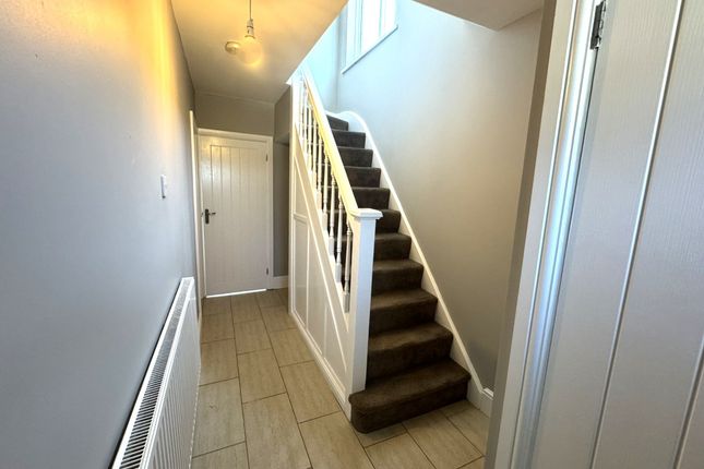 57 Hyde Road, Wolverhampton photo 2