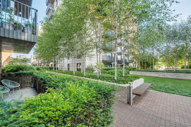 24 Newell house, 3, Samara Drive, Southall photo 4