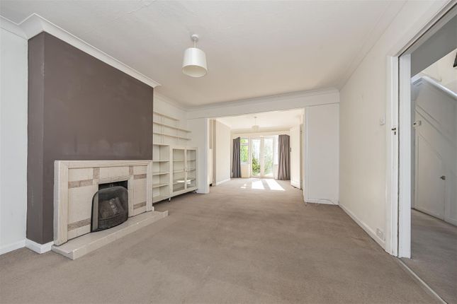 30, West Riding, St. Albans photo 2