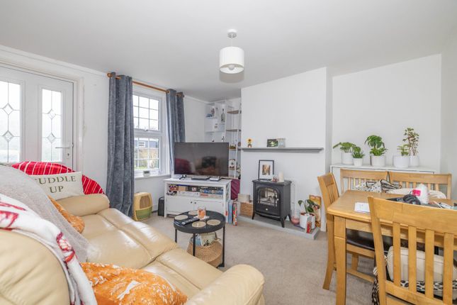 1 Yew Tree Cottages,, Horselees Road, Faversham photo 2