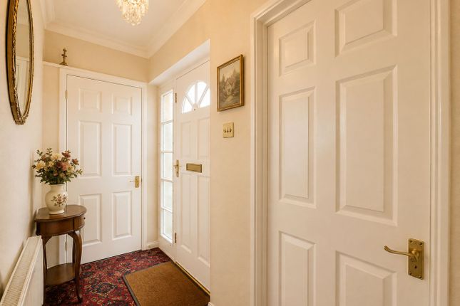 20, Russell Gardens, Chelmsford photo 2