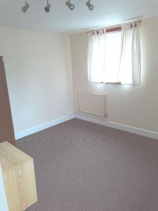 Semi-detached house to rent in Alexandra Road, Leamington Spa