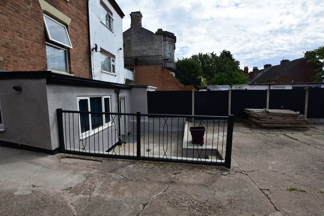 77, Beech Avenue, Nottingham photo 4