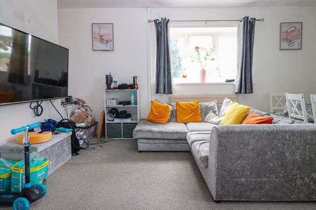 236, Northfields, Norwich photo 4