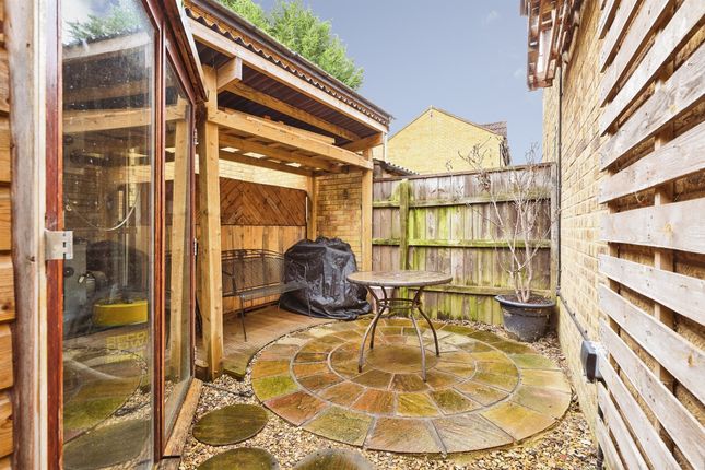 32, Linnet, Peterborough photo 4