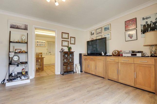 2, Orchard Lea, Sawbridgeworth photo 4