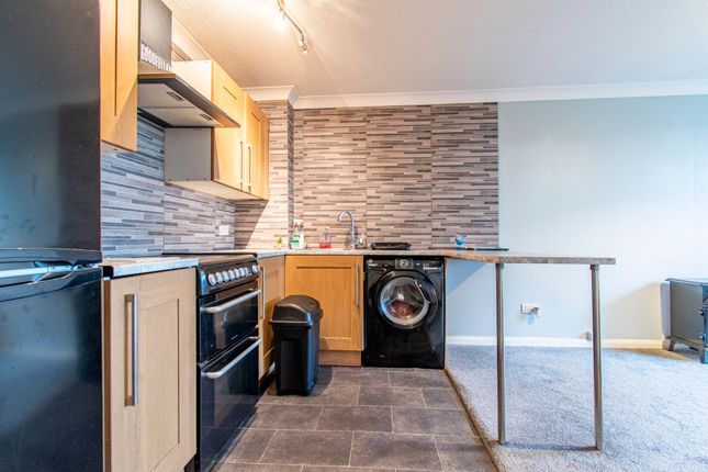Flat 7, Fairlight Plymouth Road, Liskeard photo 3