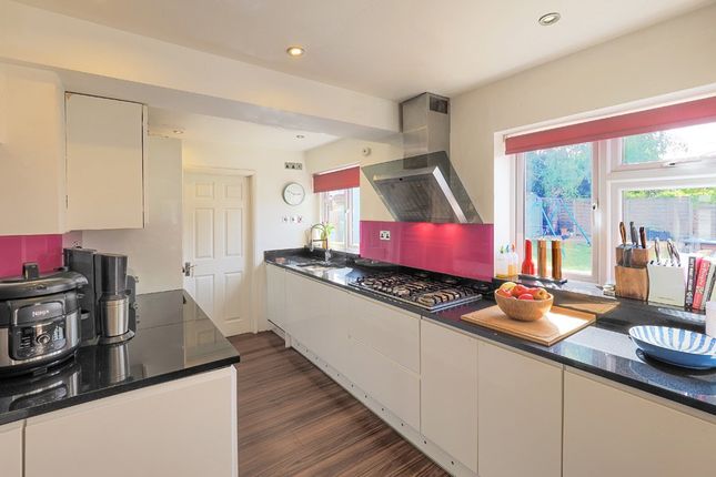 12, Chelmer Drive, Brentwood photo 4