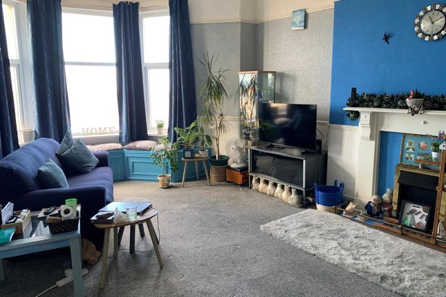 Flat 3, 14, Esplanade, Burnham-On-Sea photo 3