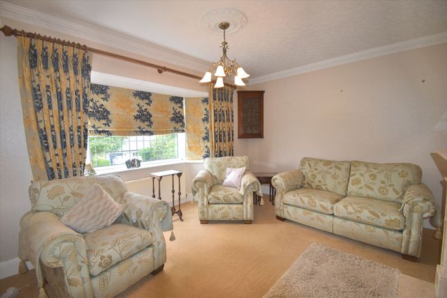 Lloran Lodge Combs Road, High Peak photo 2