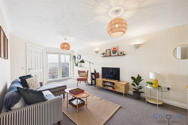 303, Ensign Court, Lytham St. Annes photo 2