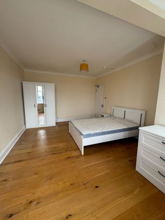 Hulse Avenue, Barking photo 3