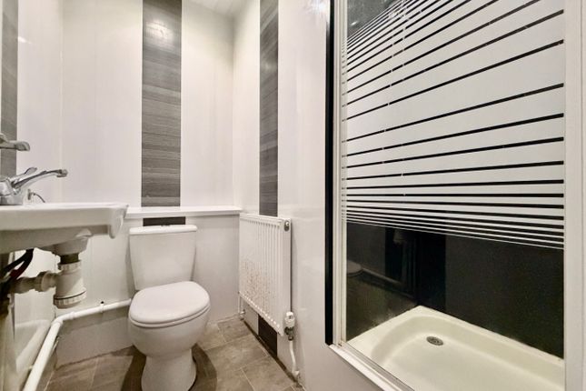 9, Holmfield Road, Blackpool photo 5