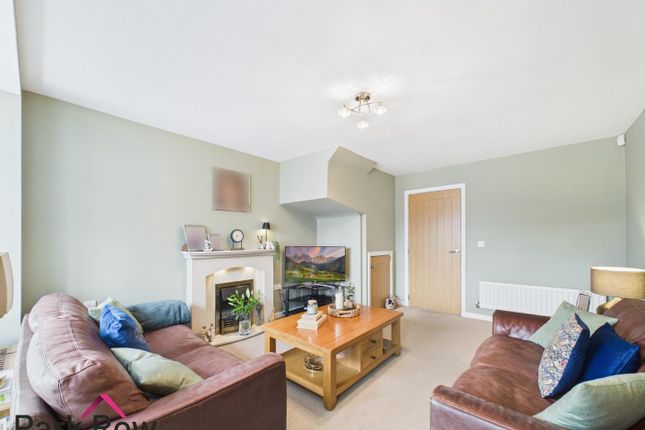 18, Fryston View, Leeds photo 3