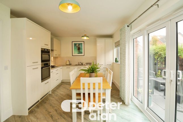 28, Monmouth Castle Drive, Newport photo 2