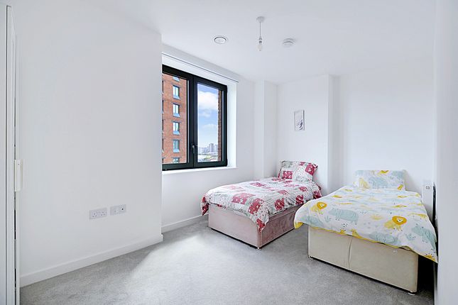 Bedroom 2_Pic_ (1).Jpg