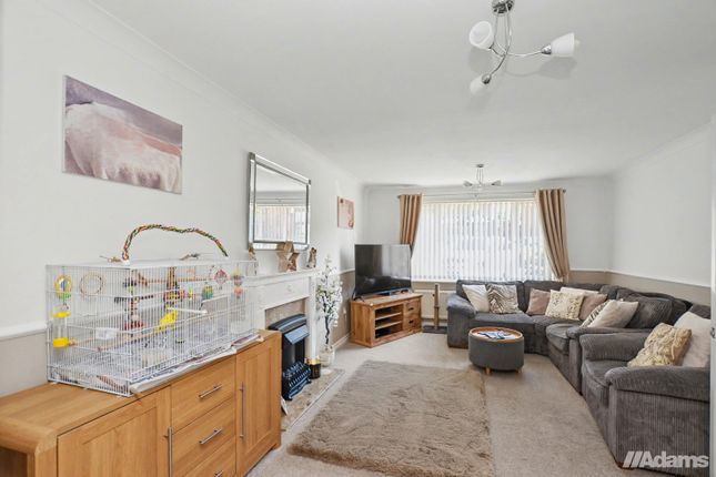 21, Long Spinney, Runcorn photo 2
