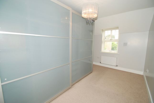Golden Manor, London photo 5