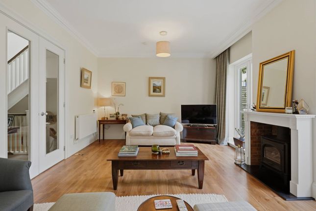 Larkfield Gardens, Edinburgh photo 4