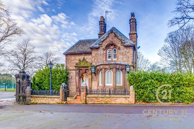 Thumbnail Detached house to rent in The Lodge, Hillfoot Road