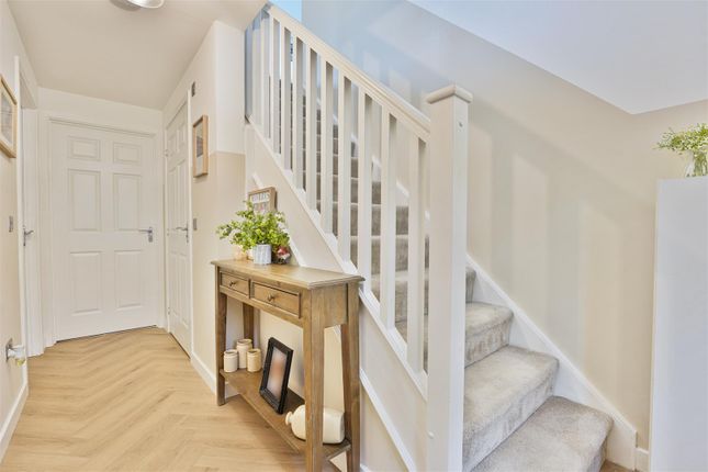 15, Lotus Crescent, Cleland photo 2