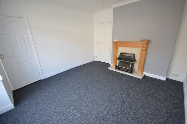 Terraced house to rent in Wall Street, Grimsby