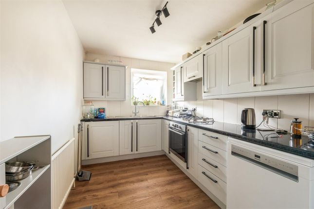 Flat 24, Albany Towers, 6-7 St Catherines Terrace, Hove photo 5