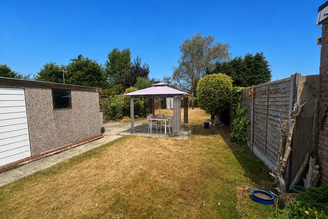 22, Long Lane, NEWARK photo 2
