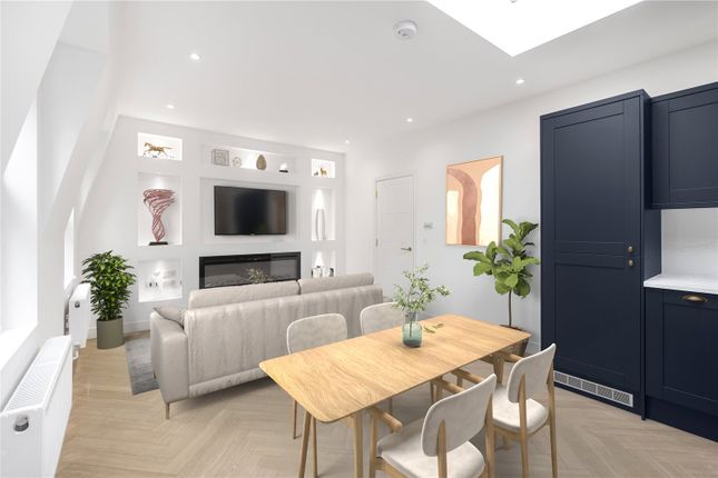 Terraced house for sale in Streatham High Road, London