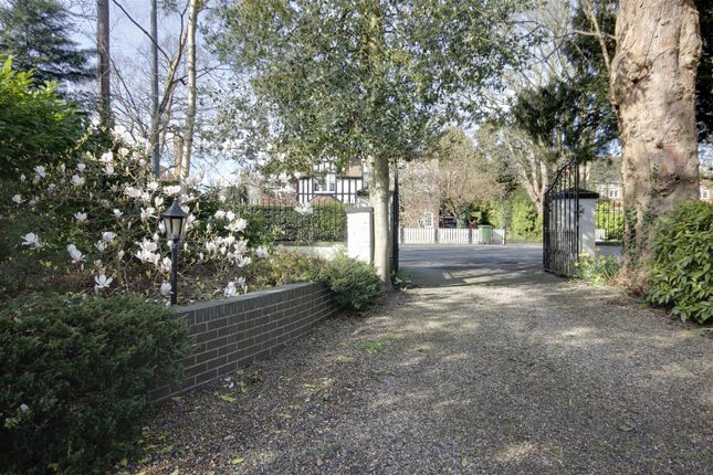 Detached house for sale in Woodbine Villas, New Village Road, Cottingham