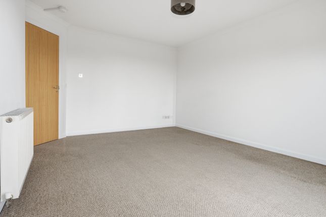 17, Finglen Crescent, Clackmananshire photo 5