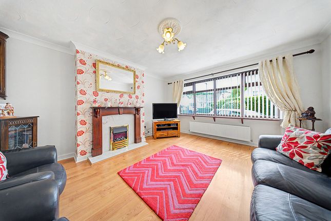 1, Woodburn Drive, Sheffield photo 4