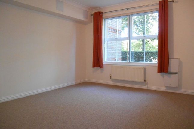14, Mill Stream Lodge, Rickmansworth photo 4