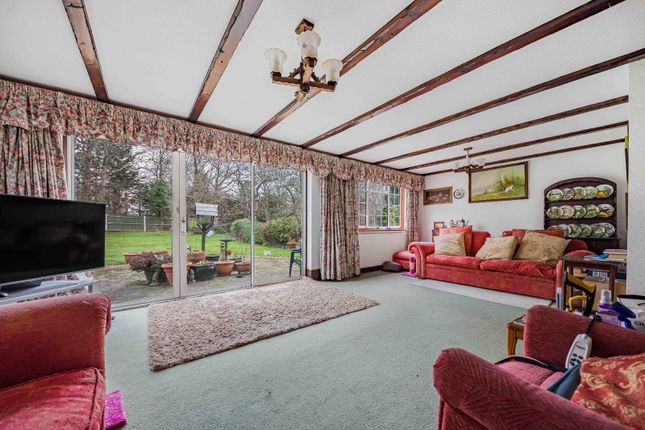 Timberley, 20, Glenesk Road, Eltham photo 3
