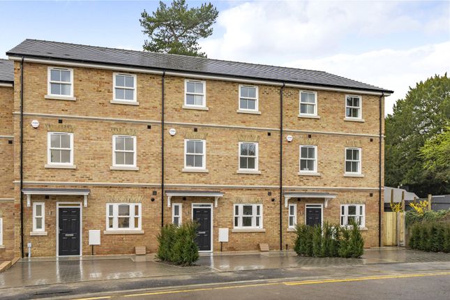 Thumbnail Town house for sale in Guildford, Surrey