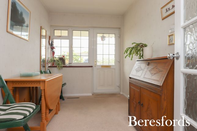 11, The Cobbles, Upminster photo 4