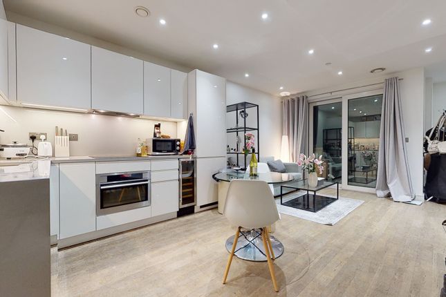 18 Bach House, London photo 4