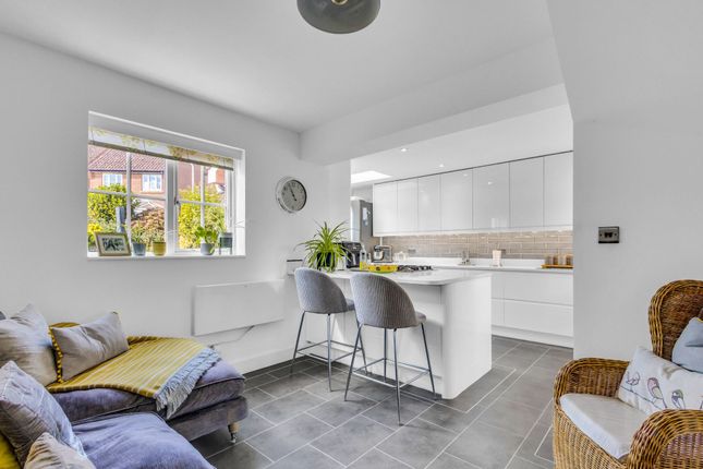 18, Bland Drive, Folkestone photo 4
