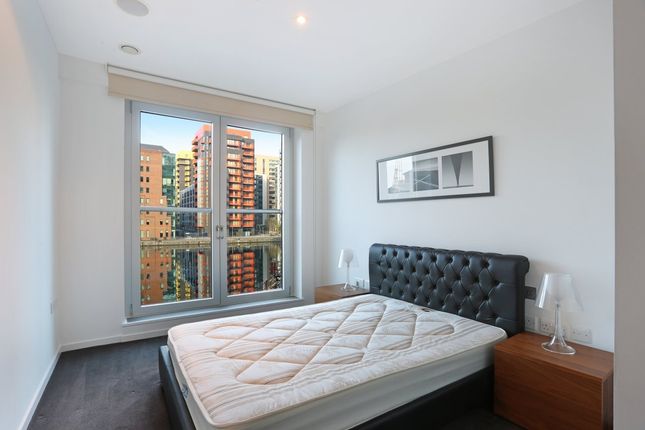 Flat 212, 7, Baltimore Wharf, London photo 4