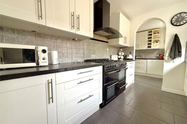 23, Stokenchurch Place, Milton Keynes photo 4