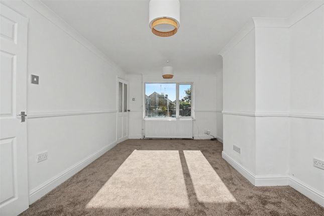 Thirsk Road, Corby photo 2
