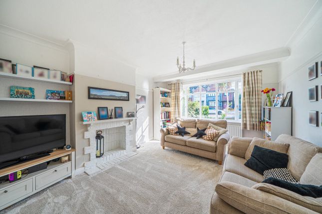 128, Village Way, Beckenham photo 2