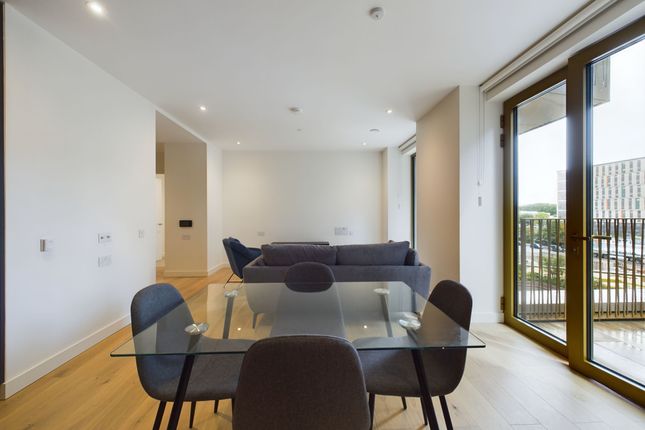 Apartment W21, East Apartments, London photo 4