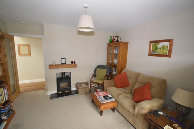 4, Cliffield, Braintree photo 2